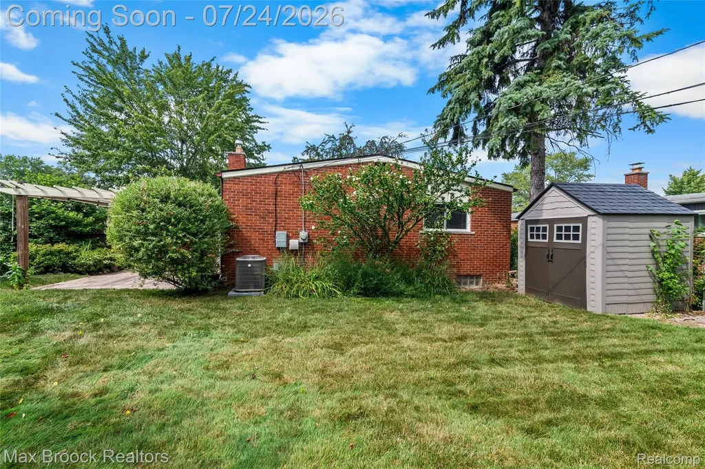 30723 Lonnie Boulevard Westland City MI 48185