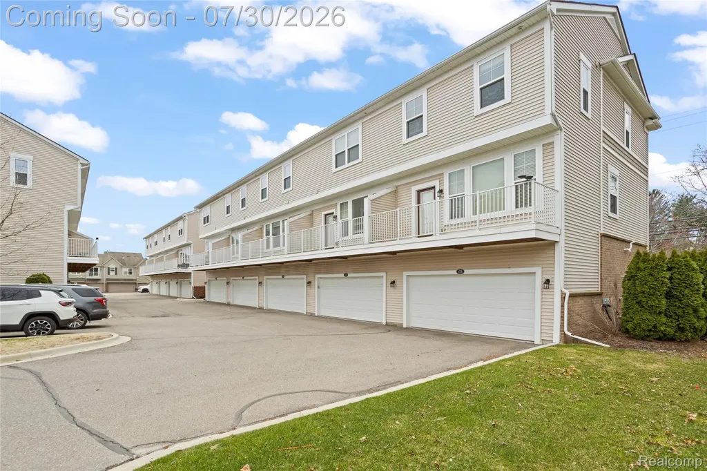 478 N Wixom Road Wixom City MI 48393