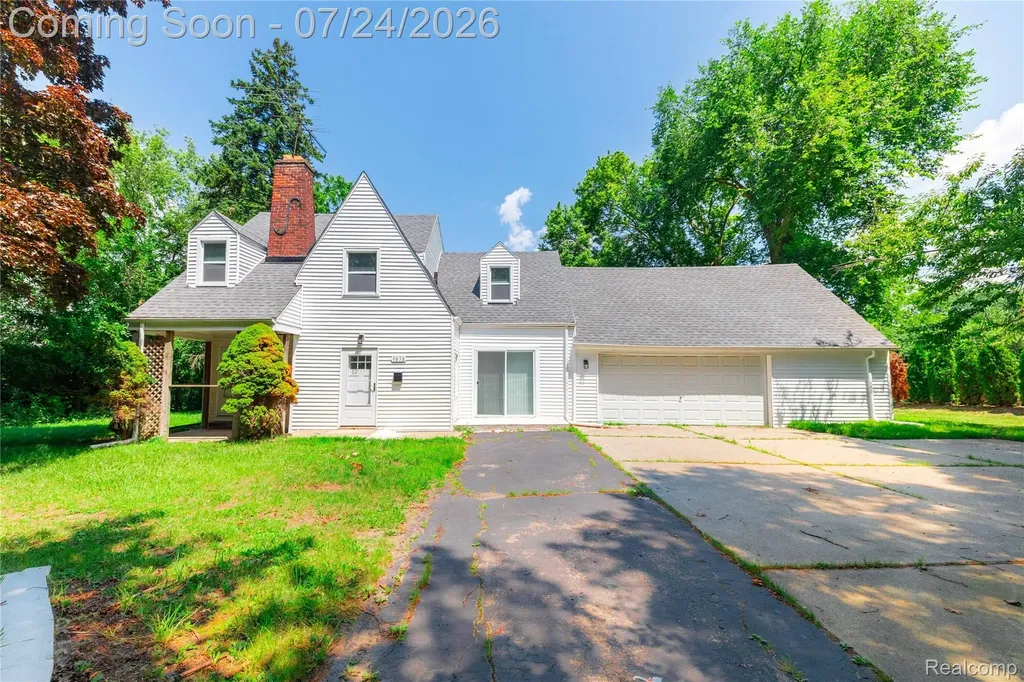 9838 Grosse Ile Parkway Grosse Ile Township MI 48138