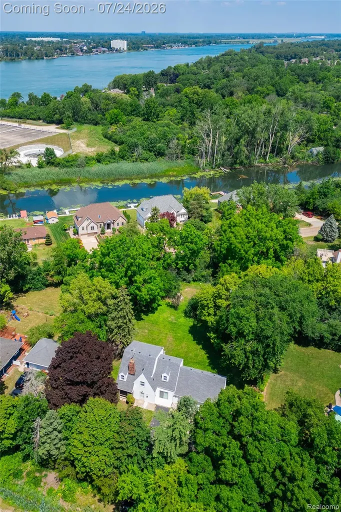 9838 Grosse Ile Parkway Grosse Ile Township MI 48138