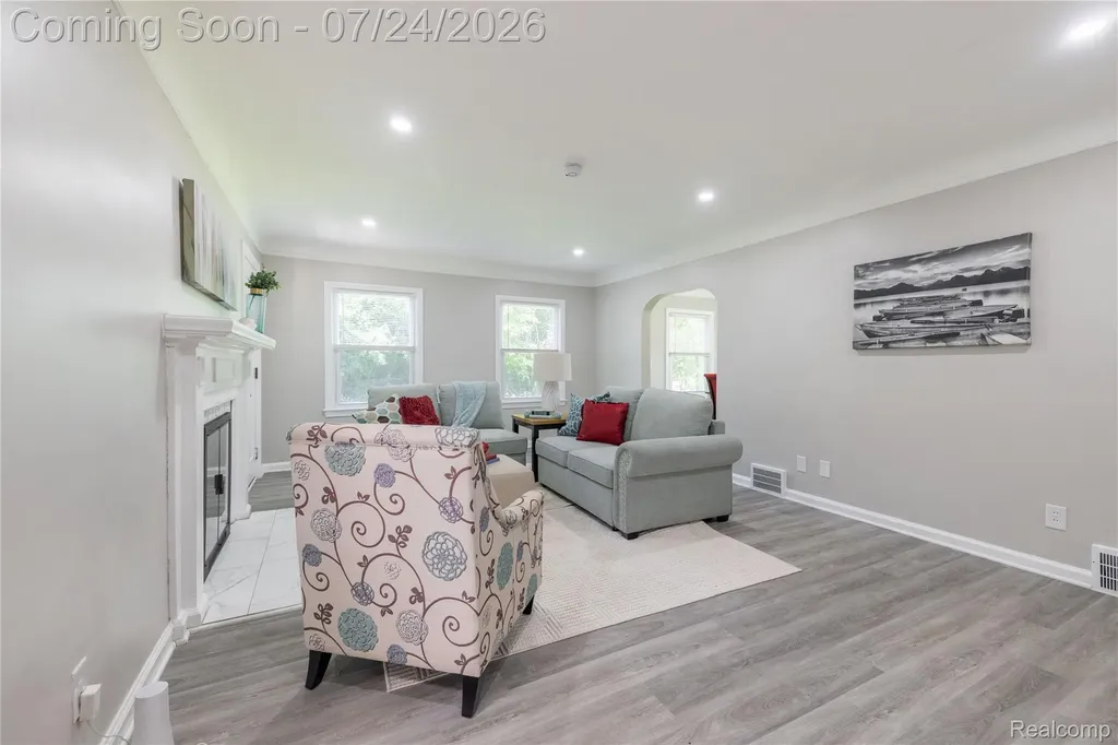 9838 Grosse Ile Parkway Grosse Ile Township MI 48138