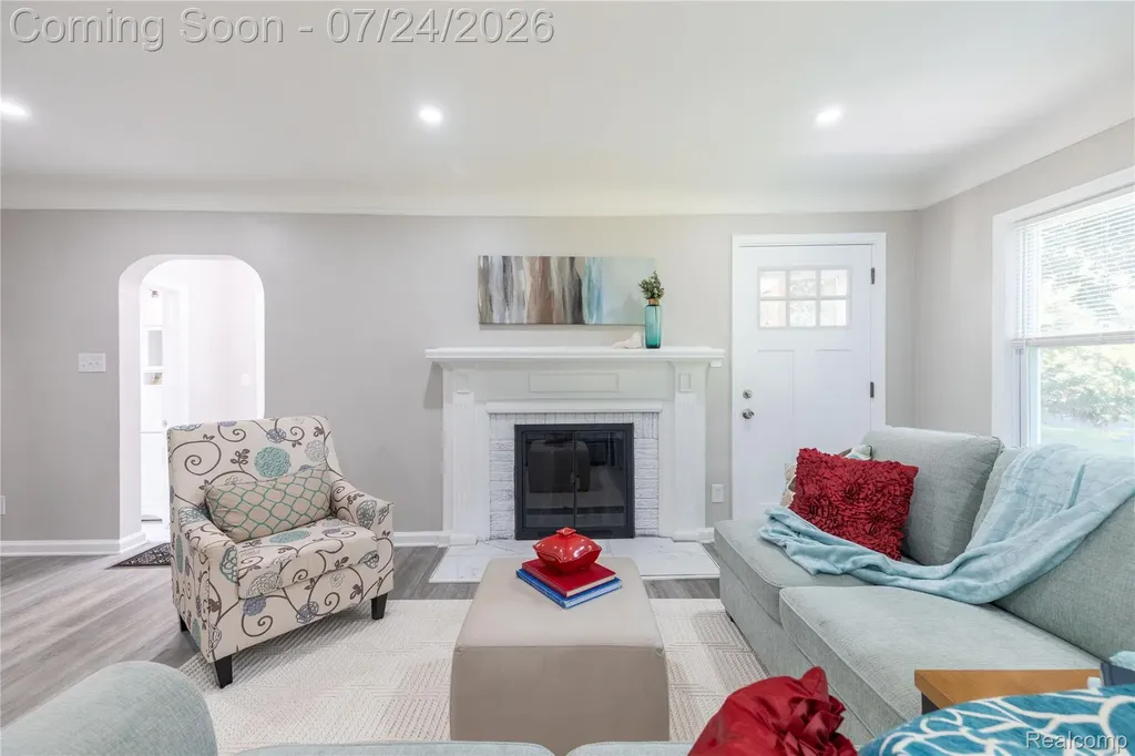 9838 Grosse Ile Parkway Grosse Ile Township MI 48138