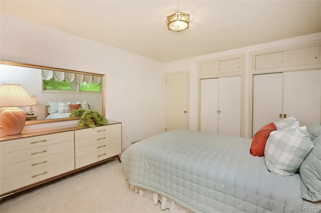 3310 Dogwood Court Bloomfield Hills City MI 48304