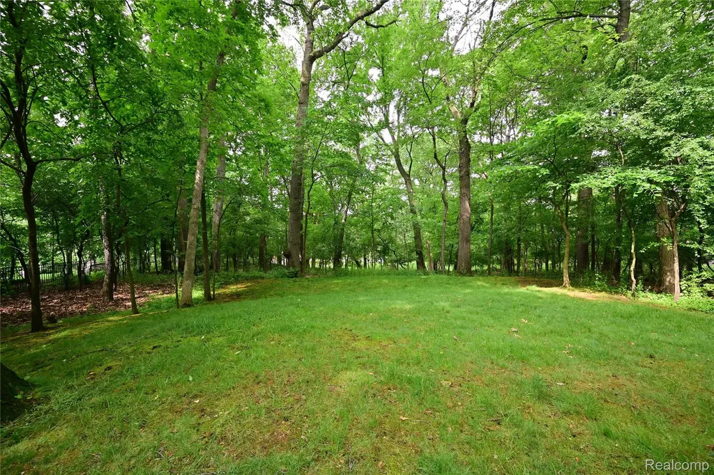 3310 Dogwood Court Bloomfield Hills City MI 48304