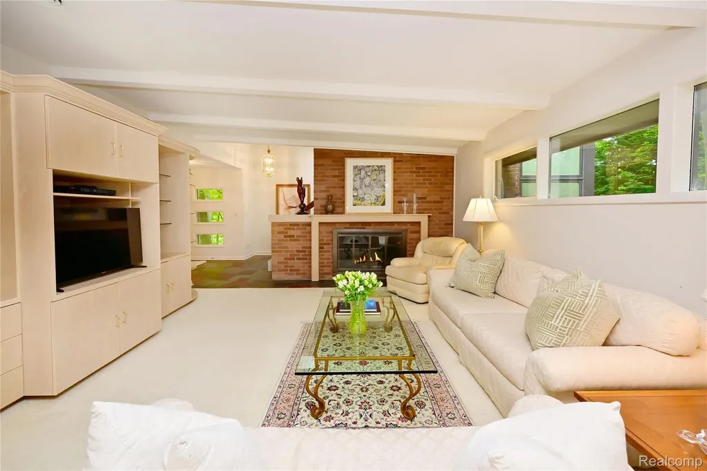 3310 Dogwood Court Bloomfield Hills City MI 48304