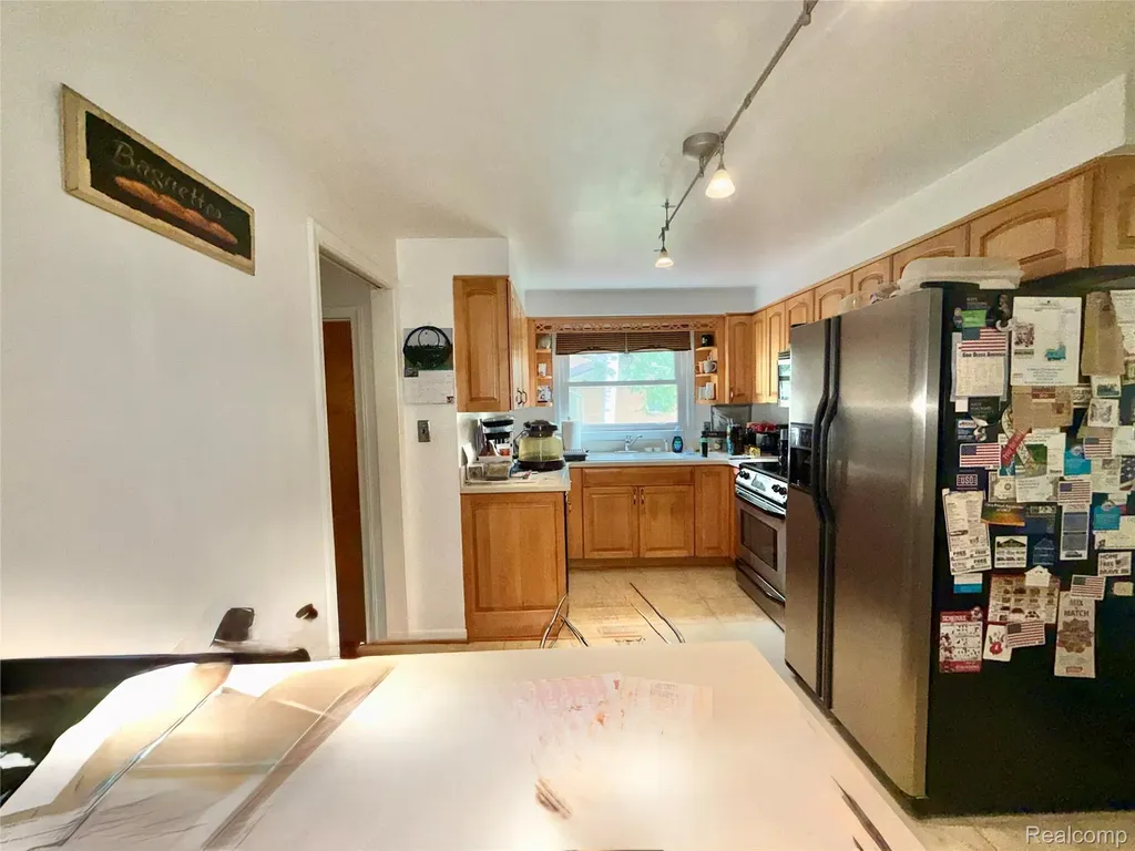 19007 Webster Avenue Southfield City MI 48076