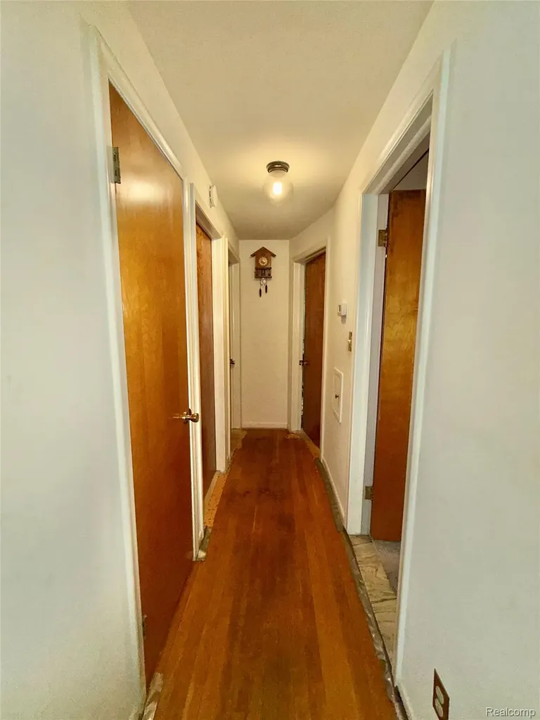 19007 Webster Avenue Southfield City MI 48076