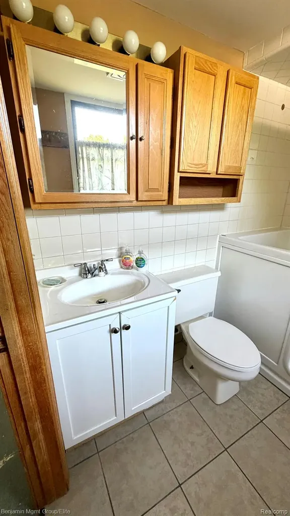 6764 Grand Beach Drive Genoa Township MI 48114