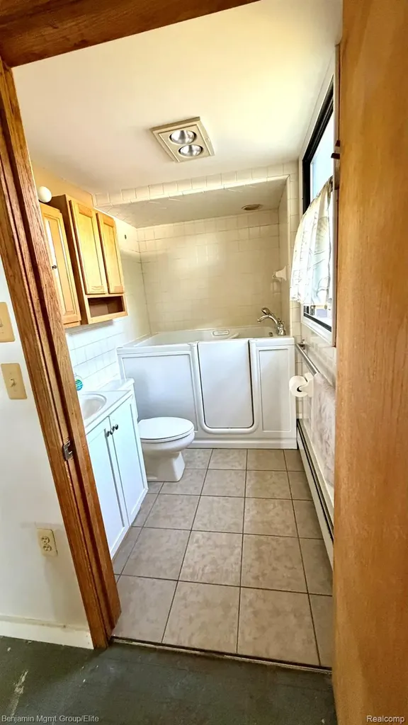 6764 Grand Beach Drive Genoa Township MI 48114