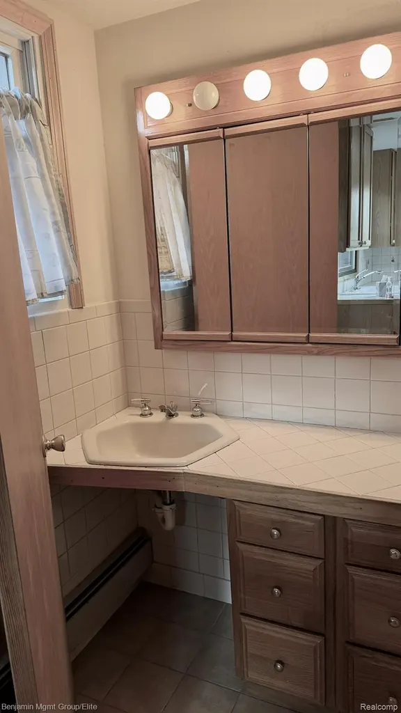 6764 Grand Beach Drive Genoa Township MI 48114