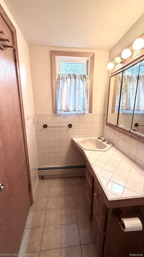 6764 Grand Beach Drive Genoa Township MI 48114