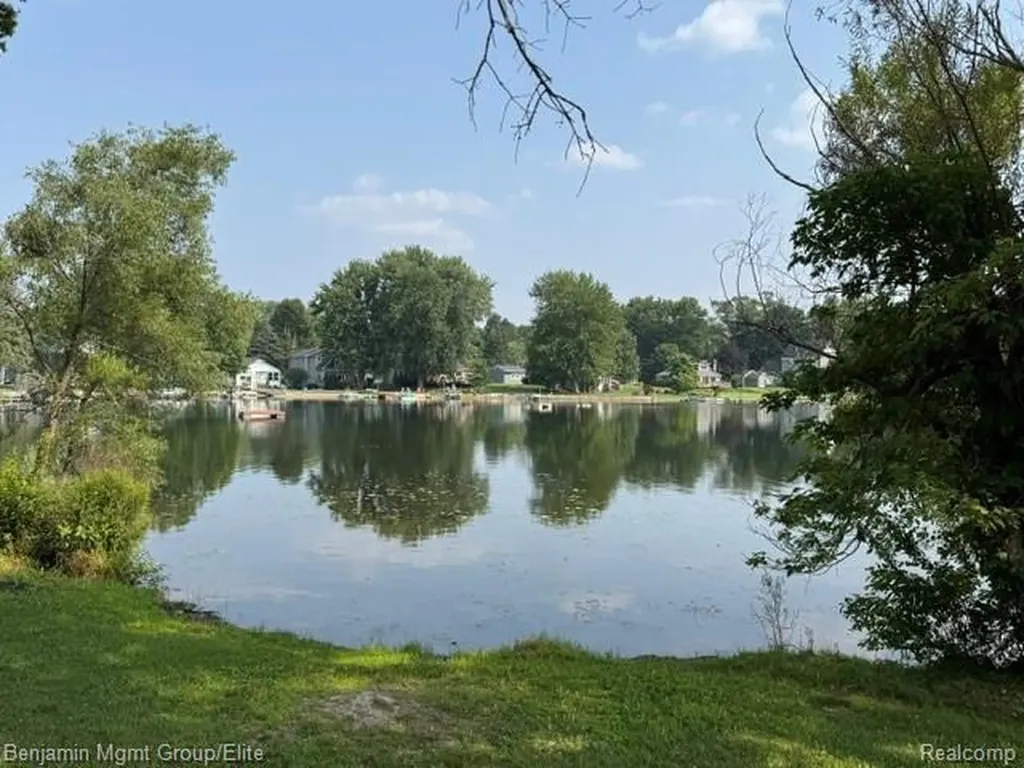 6764 Grand Beach Drive Genoa Township MI 48114