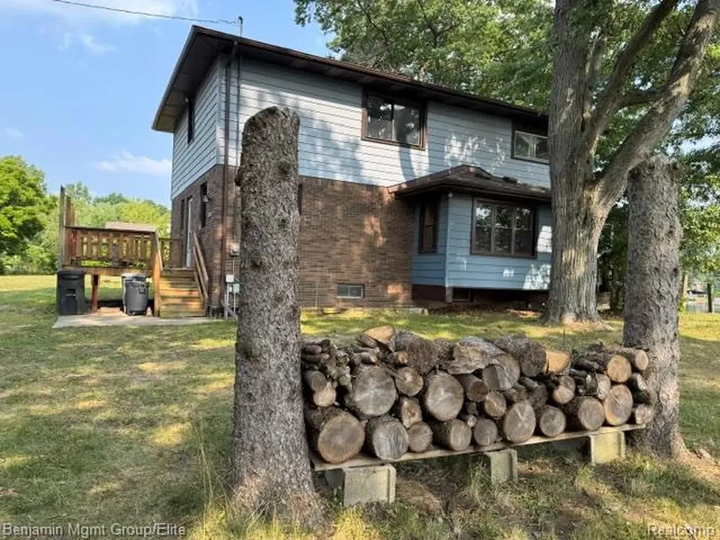 6764 Grand Beach Drive Genoa Township MI 48114