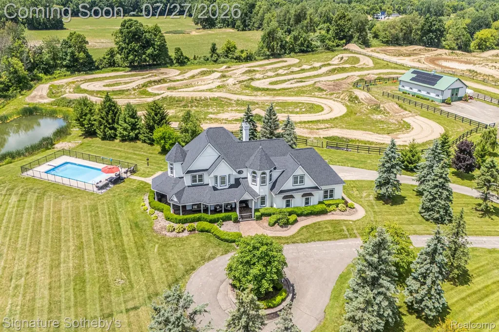 3132 Papadelis Court Hadley Township MI 48371