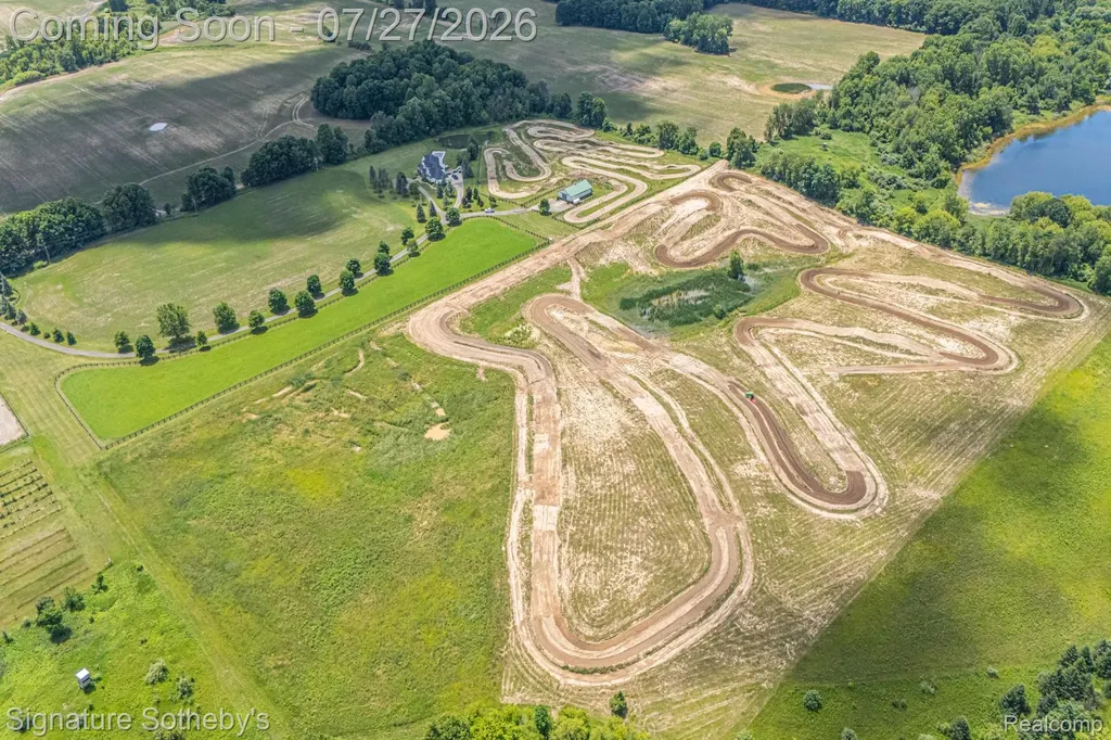 3132 Papadelis Court Hadley Township MI 48371