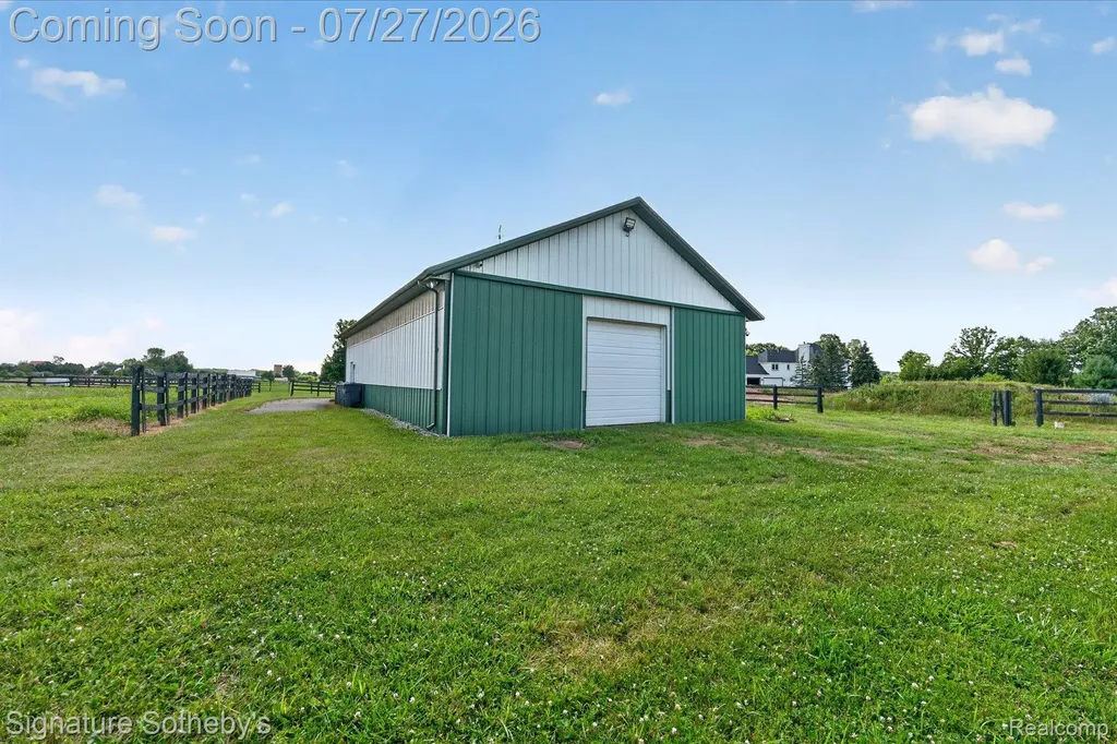 3132 Papadelis Court Hadley Township MI 48371