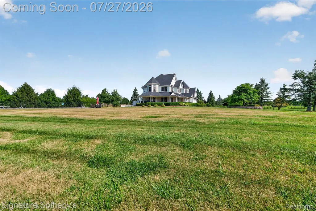 3132 Papadelis Court Hadley Township MI 48371