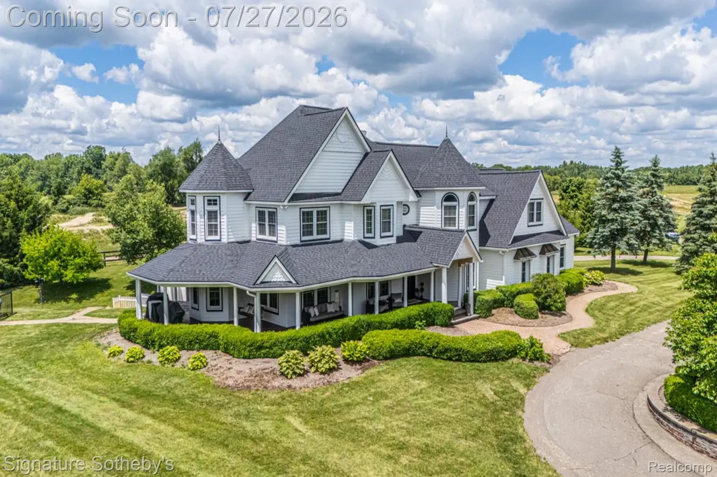 3132 Papadelis Court Hadley Township MI 48371