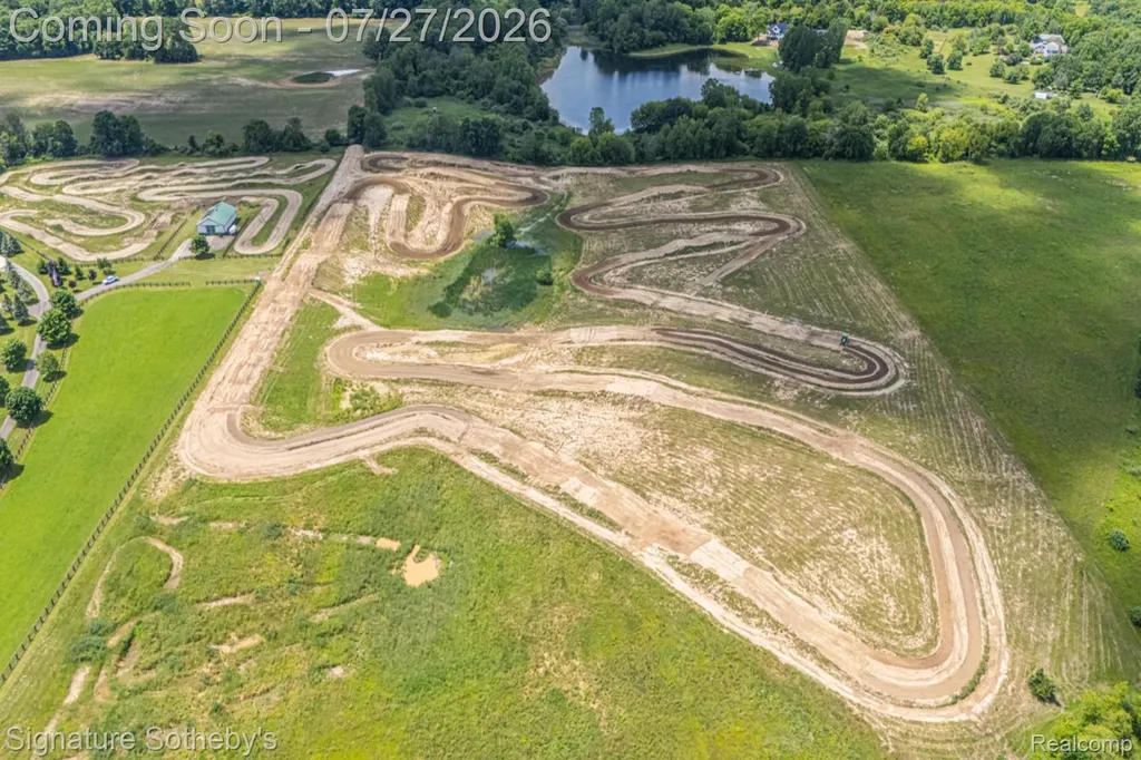 3132 Papadelis Court Hadley Township MI 48371