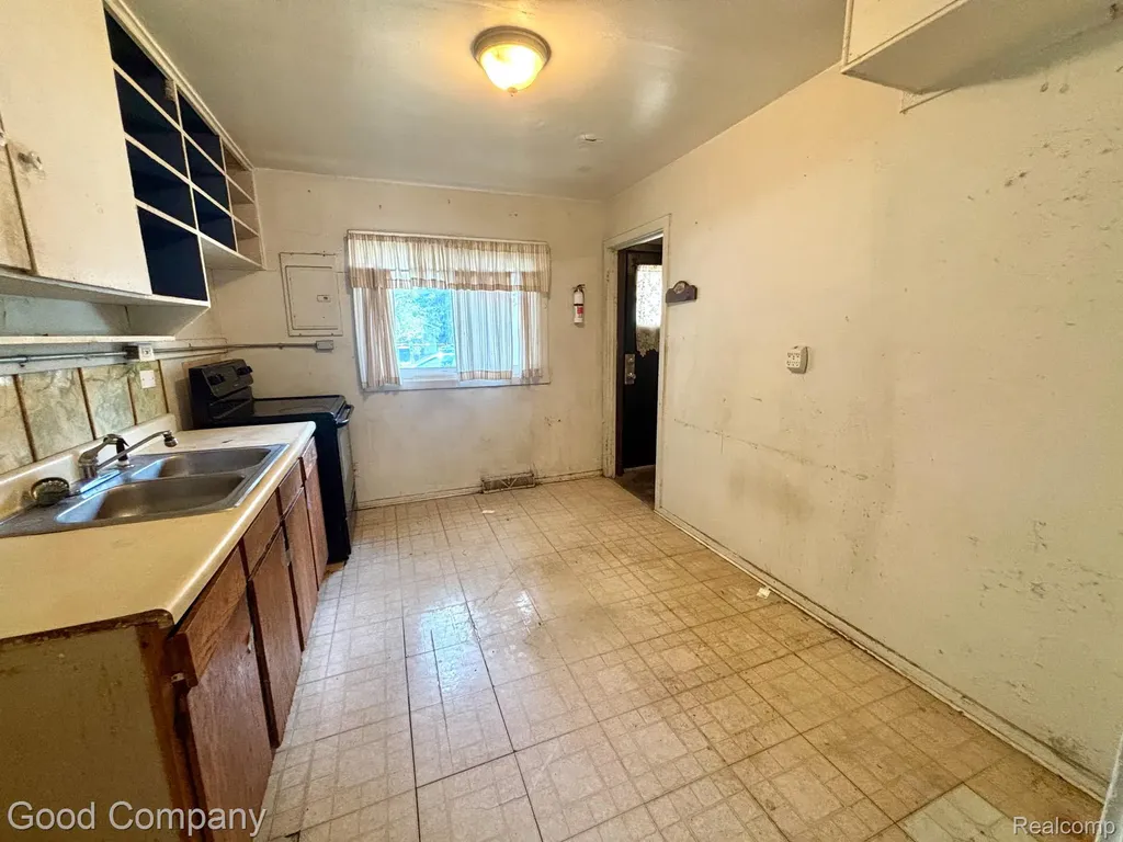 31788 Arenac Court Westland City MI 48186