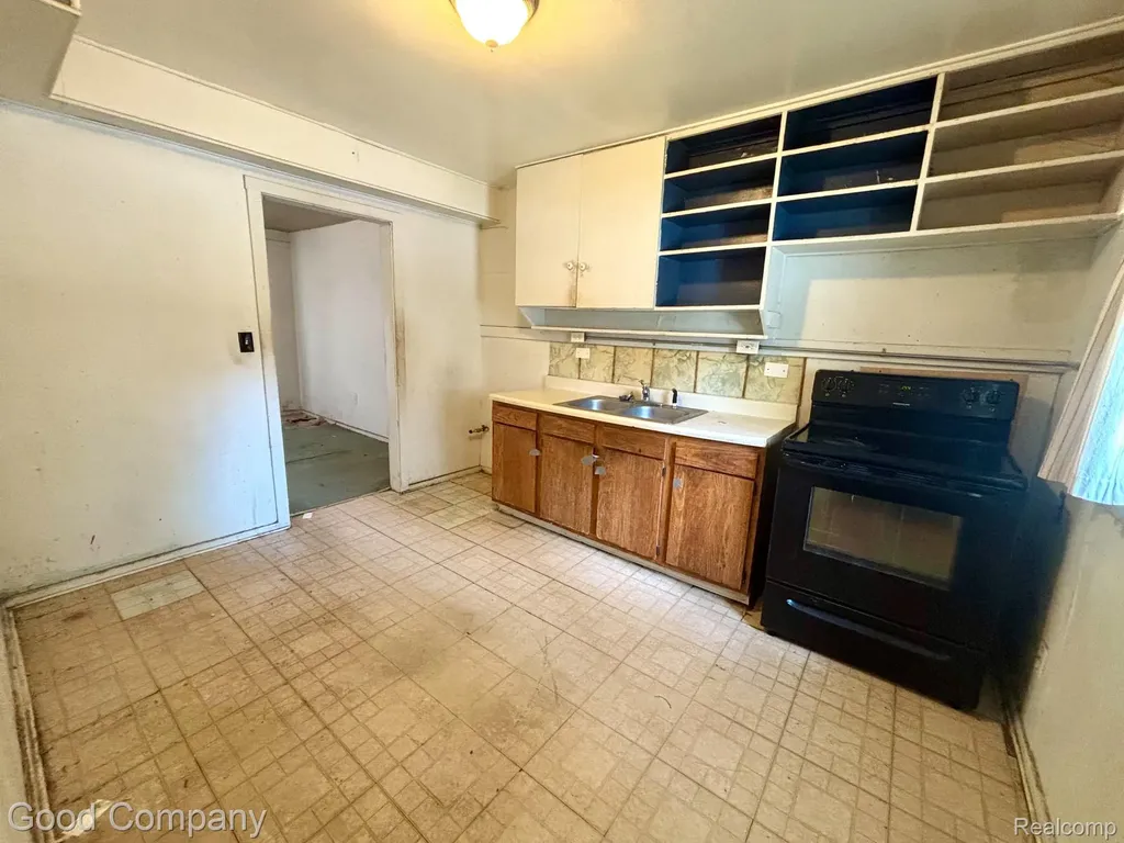 31788 Arenac Court Westland City MI 48186