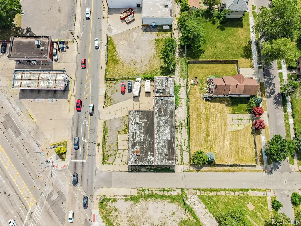 3177 Mack Avenue Detroit City MI 48207
