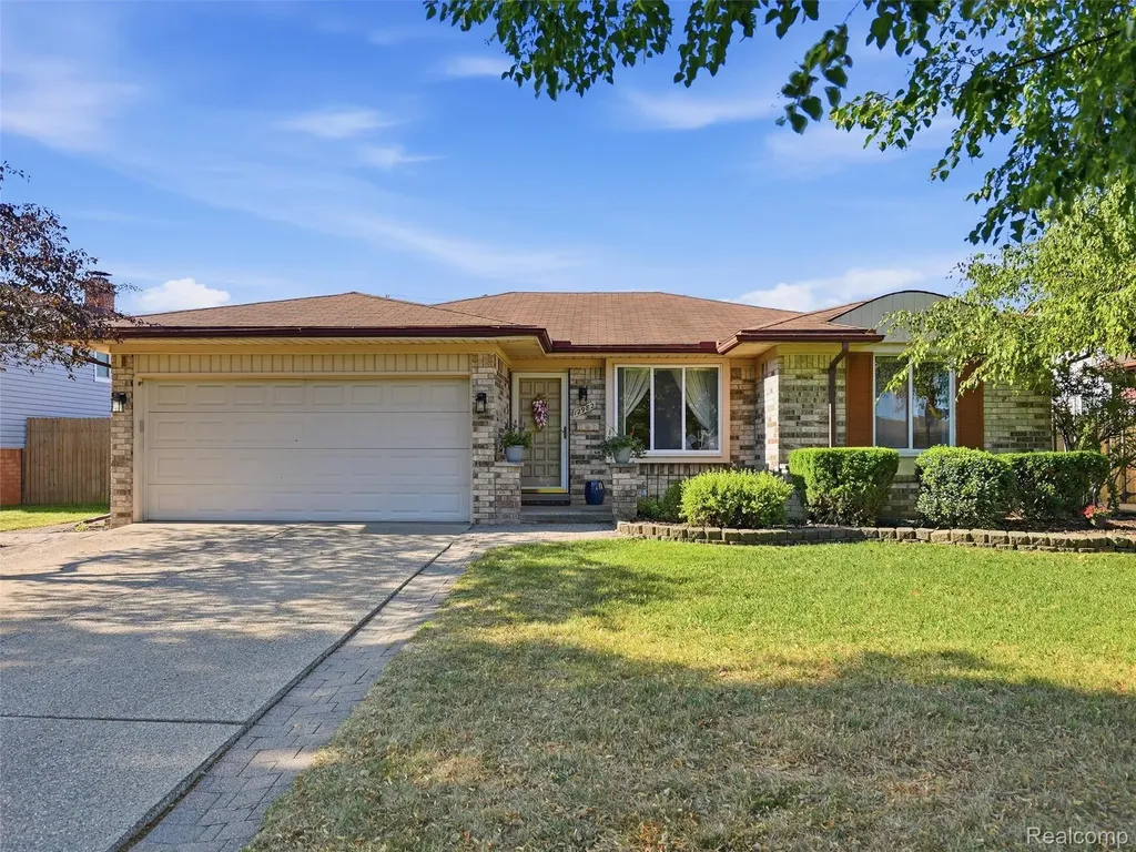 12982 Canterbury Drive Sterling Heights City MI 48312
