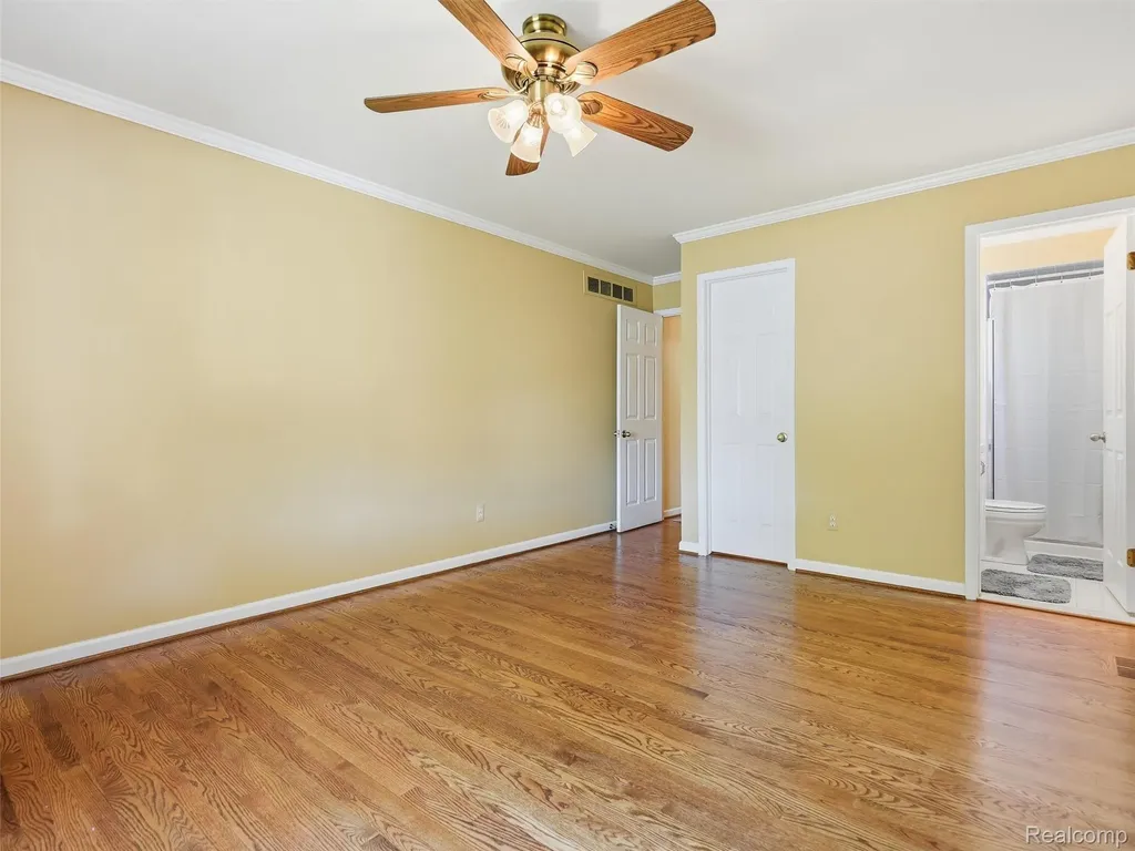 12982 Canterbury Drive Sterling Heights City MI 48312