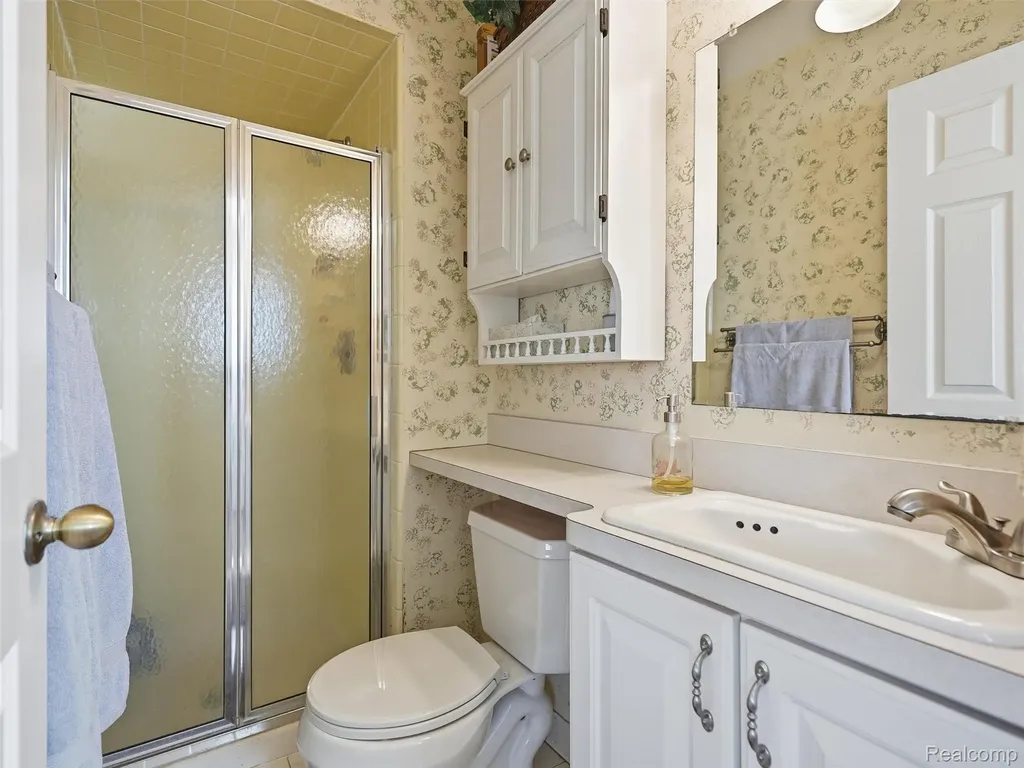 12982 Canterbury Drive Sterling Heights City MI 48312