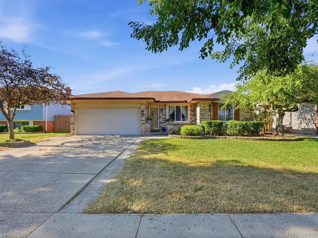 12982 Canterbury Drive Sterling Heights City MI 48312