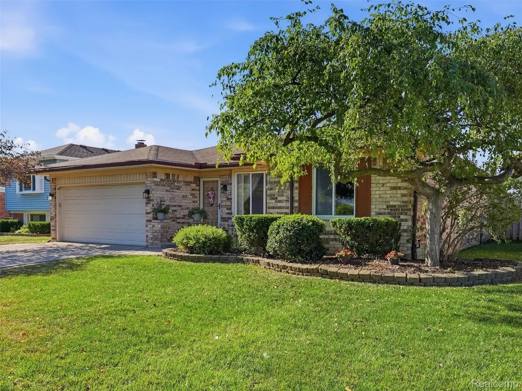 12982 Canterbury Drive Sterling Heights City MI 48312