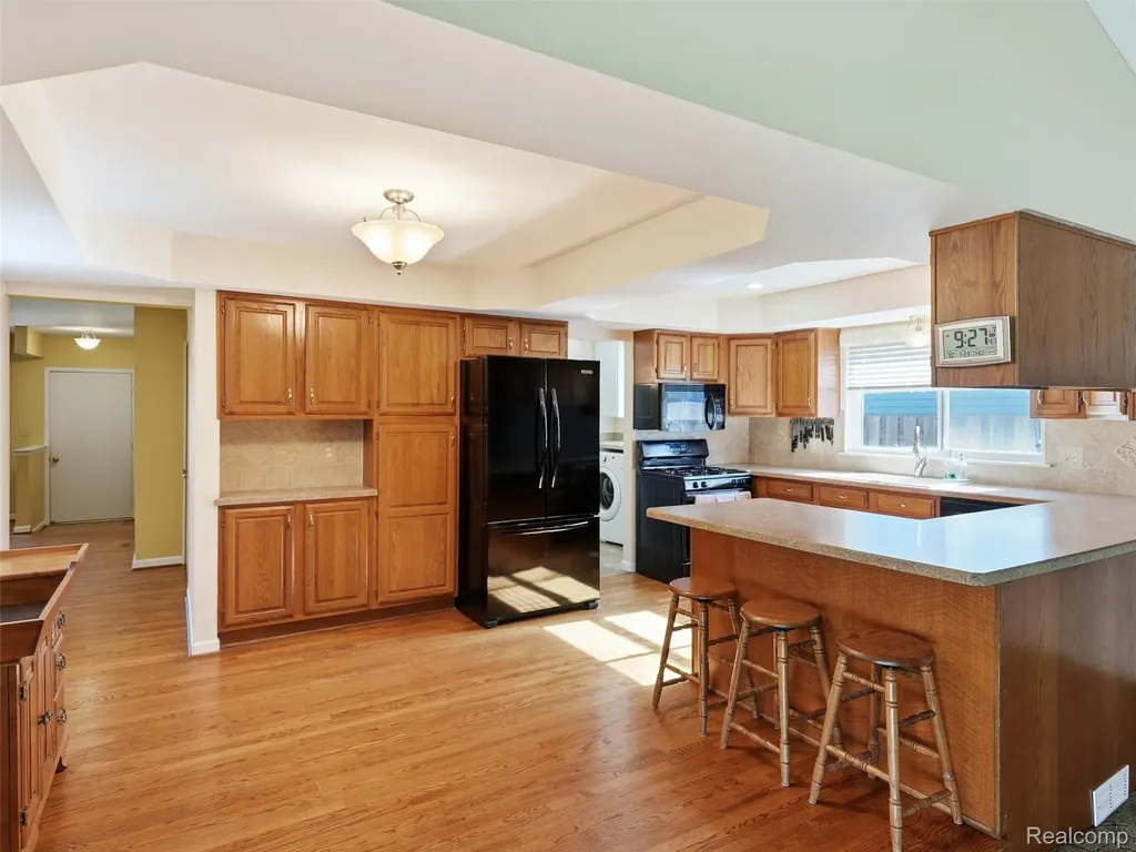 12982 Canterbury Drive Sterling Heights City MI 48312