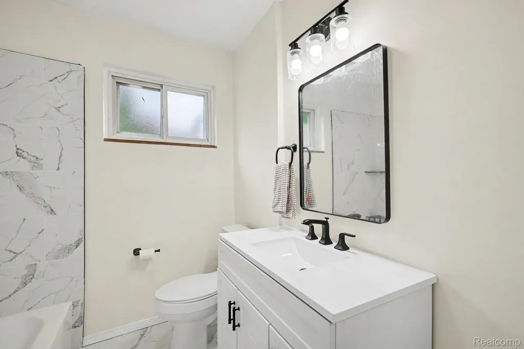 35812 Little Mack Avenue Clinton Charter Township MI 48035