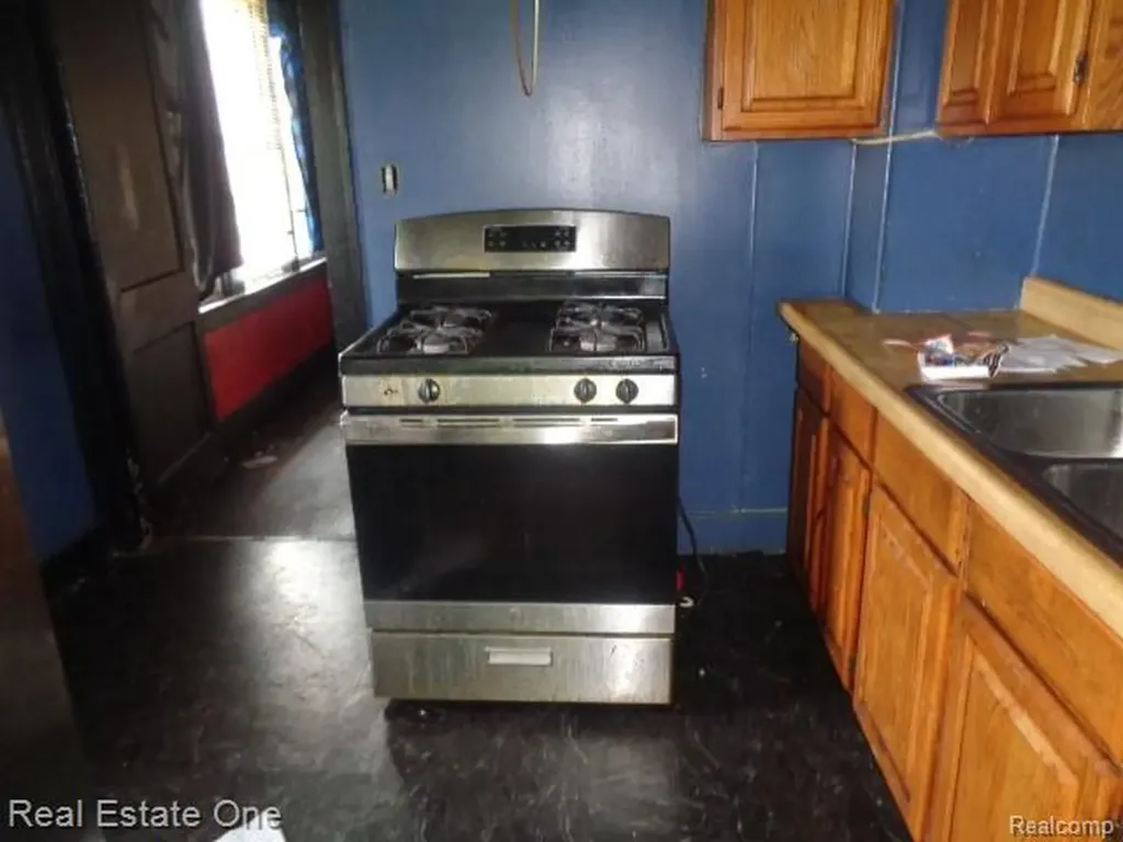 10074 Beechdale Street Detroit City MI 48204