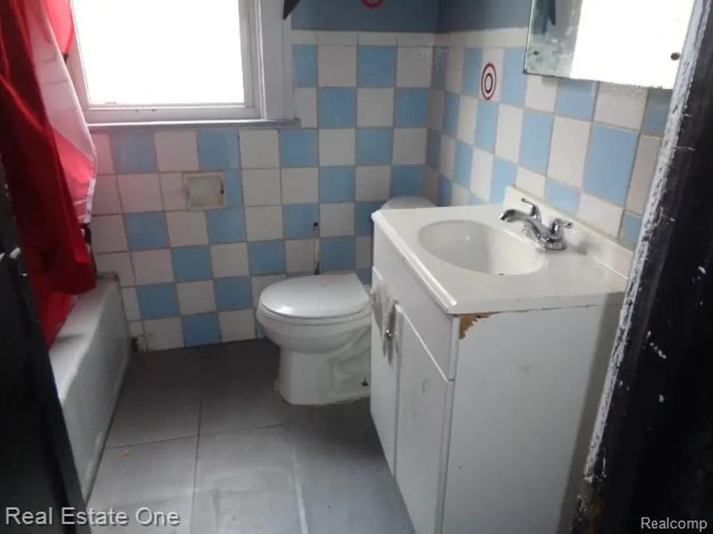 10074 Beechdale Street Detroit City MI 48204
