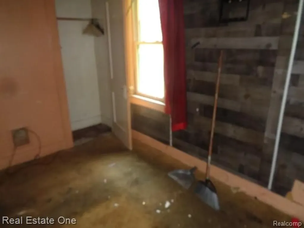 10074 Beechdale Street Detroit City MI 48204