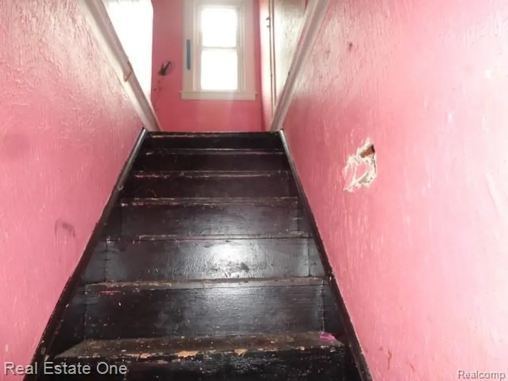 10074 Beechdale Street Detroit City MI 48204