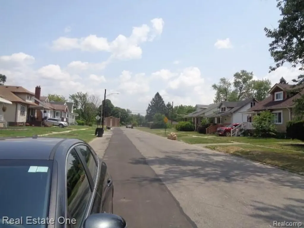 10074 Beechdale Street Detroit City MI 48204