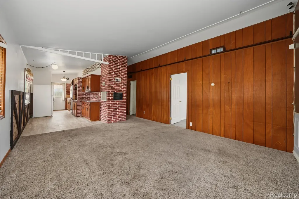 2535 Locust Street Port Huron City MI 48060
