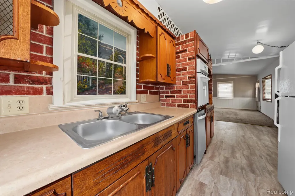 2535 Locust Street Port Huron City MI 48060
