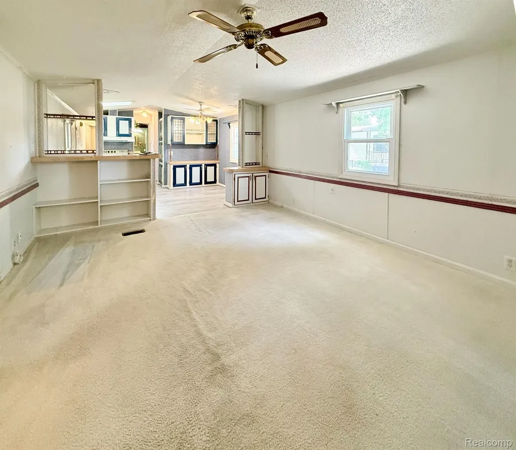 39 Oakridge E Monroe Charter Township MI 48161