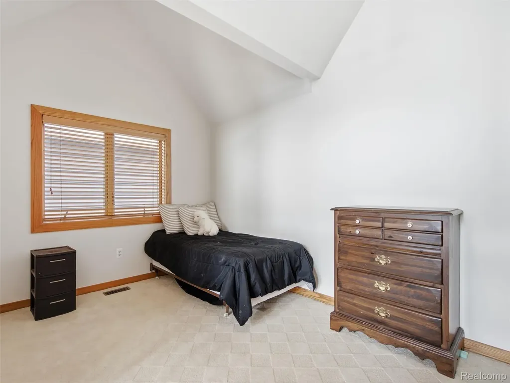 14292 Westman Drive Fenton City MI 48430