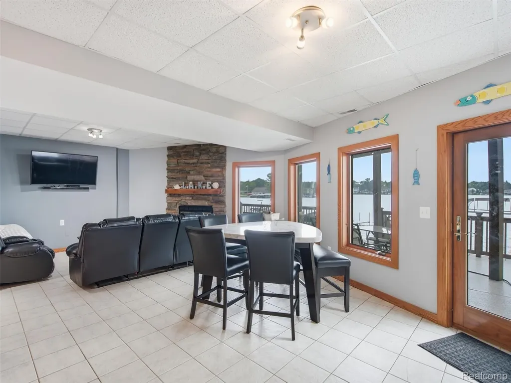 14292 Westman Drive Fenton City MI 48430