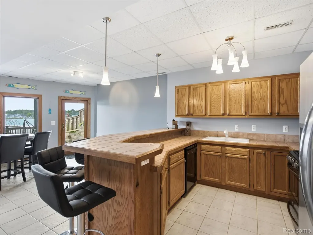 14292 Westman Drive Fenton City MI 48430