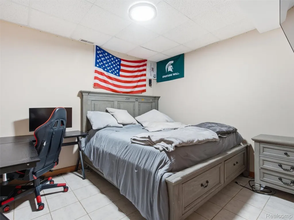 14292 Westman Drive Fenton City MI 48430