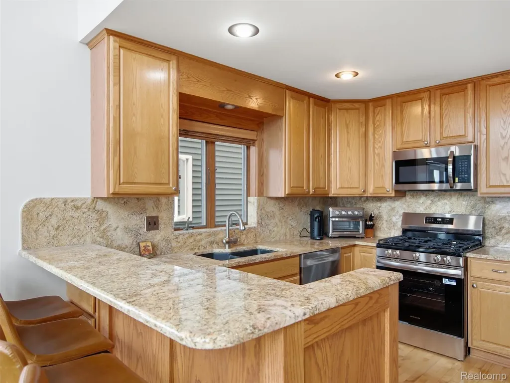 14292 Westman Drive Fenton City MI 48430