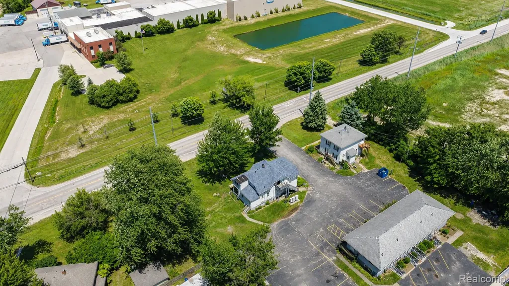 36984 Division Road Richmond City MI 48062