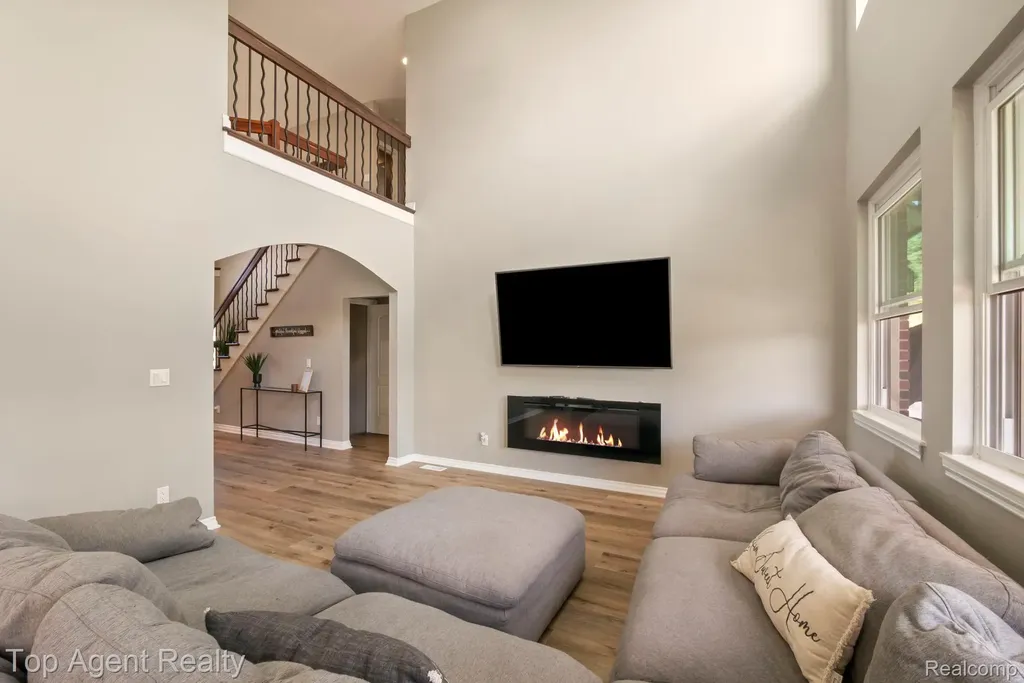53268 Kakos Drive Chesterfield Township MI 48051