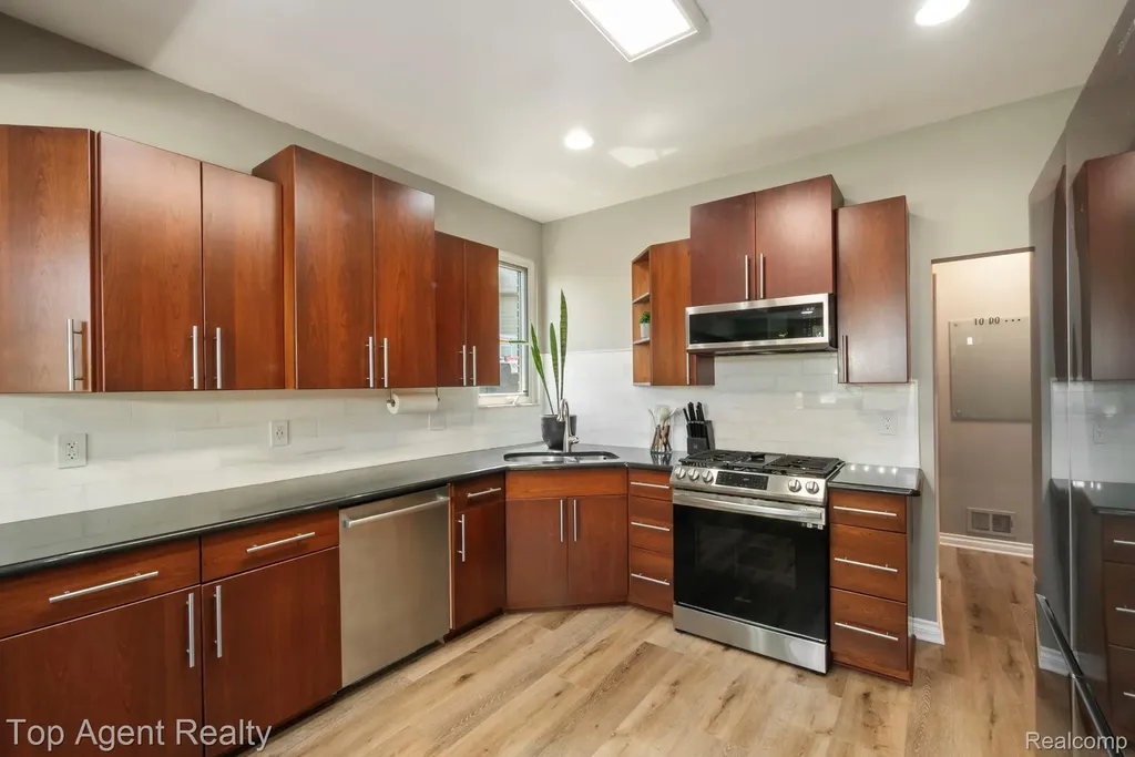 53268 Kakos Drive Chesterfield Township MI 48051
