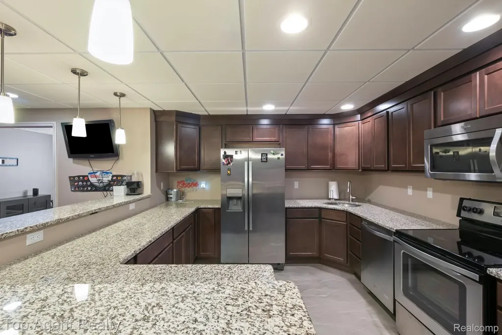 53268 Kakos Drive Chesterfield Township MI 48051
